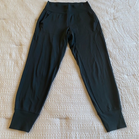 Athleta High Rise Venice Jogger Black Pants Small Athleisure Casual Office Slim - Picture 4 of 14